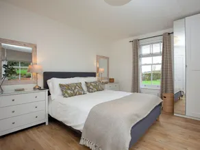 3 chambres à coucher à Lympstone - Image 5