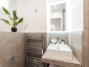 LivinParis | Luxurious 2 Bedroom Opera VI - Image 3