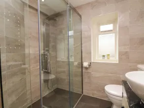 Stone & Fleece Cottage - Image 4