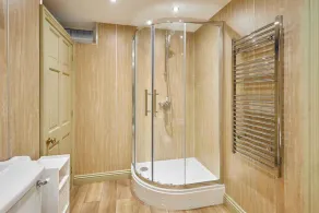 Host & Stay - St Mary's Riverside - Image 3