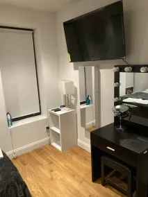 Modern Apartment Hell’s Kitchen/Times Square - Image 3