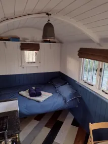 Stompy's Hut - Image 3