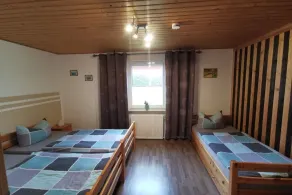 Kubis Modern Retreat - Image 3