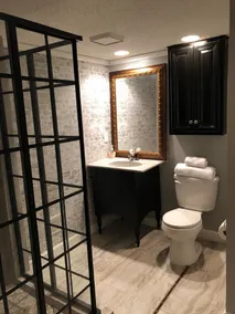Professional, Travelers Haven , 1 bdrm, living room, private shower free parking - Image 2