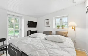 Stunning Home In Nørre Nebel - Image 5