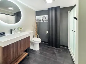 Bright 4BR Retreat | UW-La Crosse - Image 3