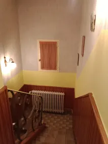 Entire house, parking, garage and garden - Image 2