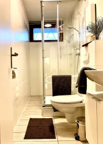 Entire semi-detached house for vacation with child and dog (2 units in one) - Image 3