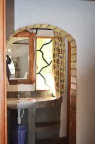 Ole Itiko Cottages - Image 2