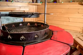 Luxury Tiny Home sleeps 2 with Hot Tub and private BBQ hut - Image 4