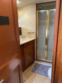47ft Viking Yacht · 2 Pools · Perry Marina · Key West - Image 5