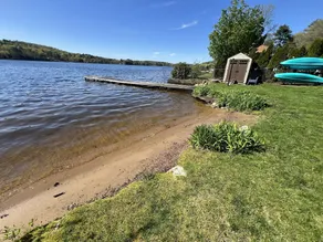 Little Dipper Retreat Lakefront Cottage, Sunsets & Kayaks! - Image 5
