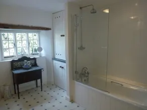 BODKIN COTTAGE, pet friendly, character holiday cottage in Dunster - Image 3