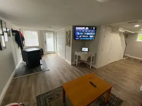 Newly listed relaxing lakefront cottage with fenced yard and games room - Image 2