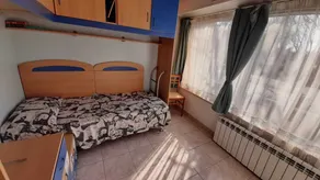 Fantastic apartment with private garden - Image 4