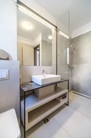 Sutivan Luxury Apartments - Image 4