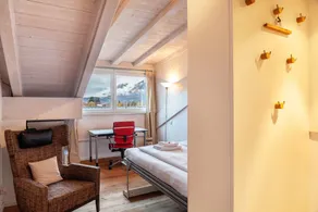 'Cosy Luxury Apartment' with Mountain View, Balconies & Wi-Fi - Image 4