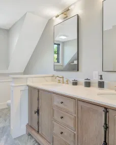 4 bedroom home downtown Nashville. Hot tub, large patio, fire pit, and game room - Image 3