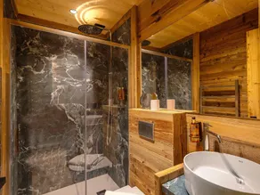 Chalé 'Isabella Lodge Pyrénées' com vista, terraço privado e Wi-Fi - Image 4