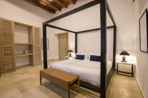 11 Bedroom Villa in the Old City - Image 5