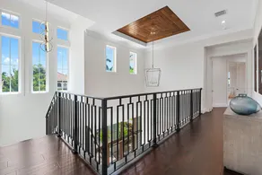 Coral Ridge Waterfront Villa - Image 2