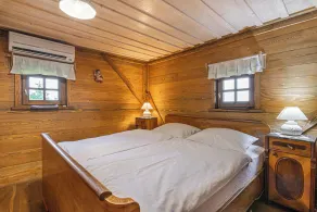 Vineyard Cottage Skatlar - Image 5