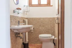 Magnifica villa indipendente per 12 persone con piscina privata, WIFI, TV e vista panoramica - Image 4