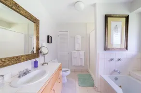 This Tropical Bungalow features Air Conditioning and Tempurpedic King Bed - Image 5