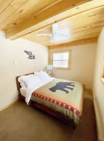 6.45 ACRE Private Close to Big Bear Mountain, Waterfall, Fire-pit, Loft & more. - Image 5