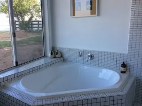 El yurta situado en la hermosa O'Connell - Image 2