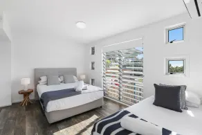 The Ultimate Modern Straddie Beach House - Image 4