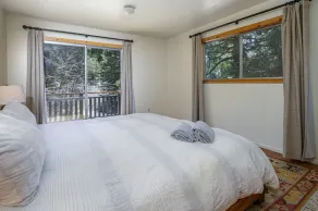 Private Mountain Retreat with Scenic Views - Image 5