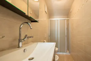Apartamento de férias \"Eisacktal\" com vista para a montanha, Wi-Fi, terraço e jardim - Image 2