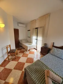 Casa vacanze 'Gení' con piscina privata, Wi-Fi e aria condizionata - Image 5