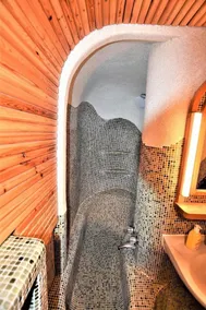 Pure romance: studio house with fireplace, conservatory & dream location, 2 bedrooms - Image 3