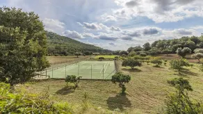 Ein traditionelles mallorquinisches Landhaus mit weitläufiger Außenanlage, privatem Pool und Tennisplatz! - Image 3