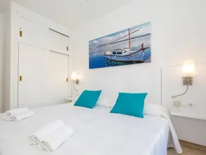 Dans un complexe bien entretenu avec piscine et balcon - Girasol Garden Superior 2 D - Image 4