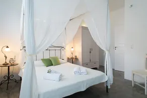 Elia | Cycladic Three-Bedroom Villa with Private Pool and Sea View - Image 4