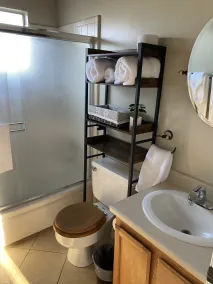 ARCATA cozy 2-bedroom with fireplace, close to downtown and Cal Poly Humboldt - Image 2