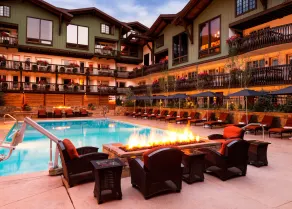 Pool + 2 Hot Tubs | Deluxe Room, 2 Queen Beds - Image 5
