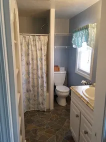 Adorable Cottage Walk Across Street to First Beach, Winter min stay 9 mos - Image 5