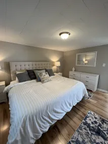 Cozy Lakefront Cottage - Gorgeous Views of Lake Huron! - Image 5