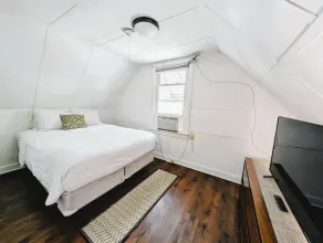 The Avondale Attic - Image 4