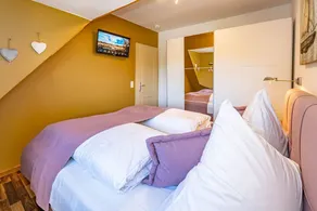 App.Reetlodge - Holiday apartment under thatch for up to 4 people with sunbathing area. - Image 5