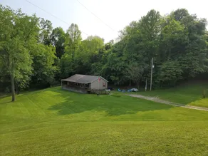 Come stay with us! You'll love it! Secluded, private, quiet & relaxing... - Image 5