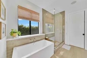 Rooftop Ocean Views / 2min Walk To Beach / Private Pool - Image 4