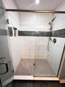 Oceanfront 2 bedroom 2 bath condo, beautifully decorated and maintained - Image 2