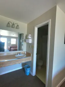 Lake Fork Resort - Image 3