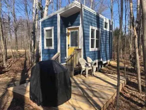 ❤️Tiny house THOW in woods -odorless compost toilet NEW-hot tub - Image 4