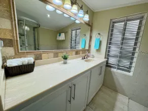 10 min walk to calm water beach! Private plunge pool on deck, Sunset Crest. - Image 3